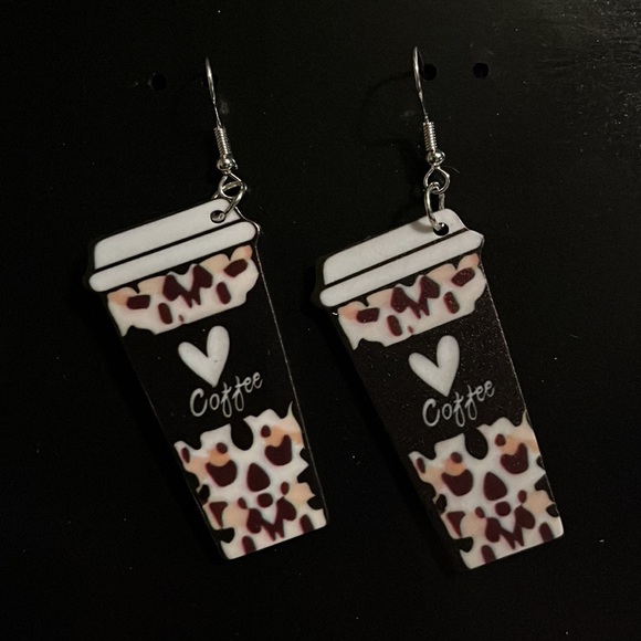 Cute Coffee ❤️ Cup Earrings - Picture 5 of 6